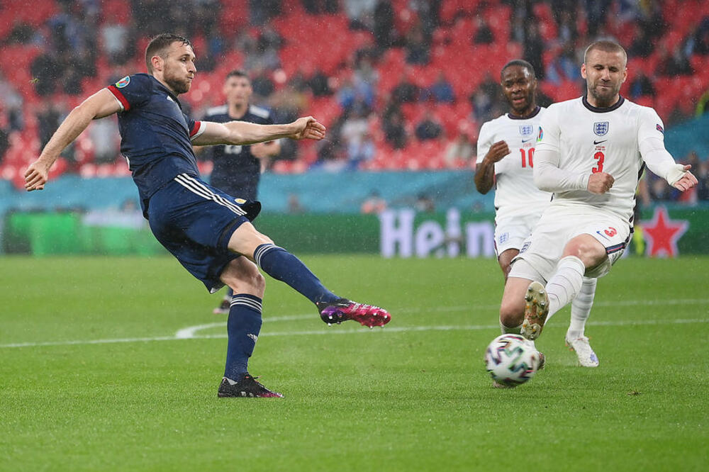 ENGLEZI KOMPLETNI: Nemaju zaraženih!