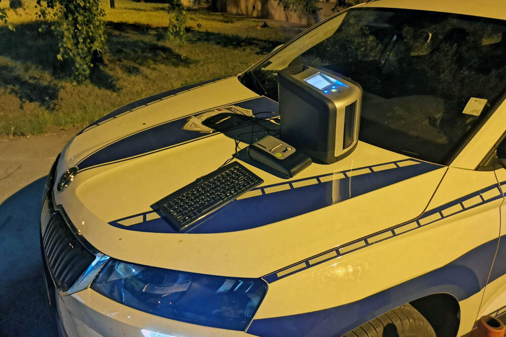 PRIVOĐENJE U SREMSKOJ MITROVICI: Holandski državljanin vozio brzinom od 234,7 kilometara na čas