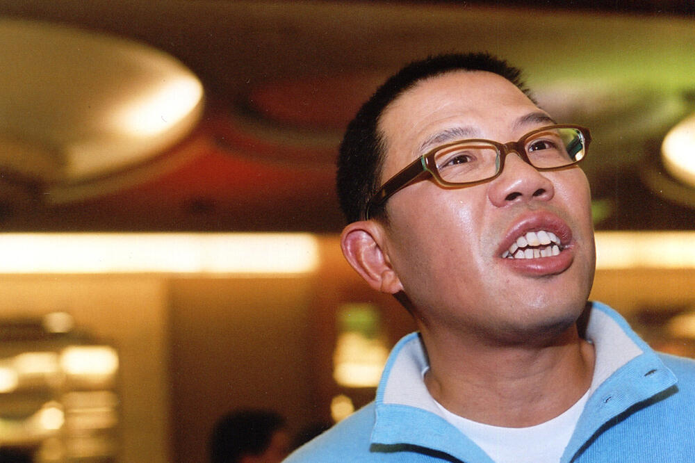 SA 33 GODINE JE PRODAVAO RAKOVE I KORNJAČE U NEDOĐIJI: Danas je jedan od NAJBOGATIJIH LJUDI NA SVETU! (FOTO)