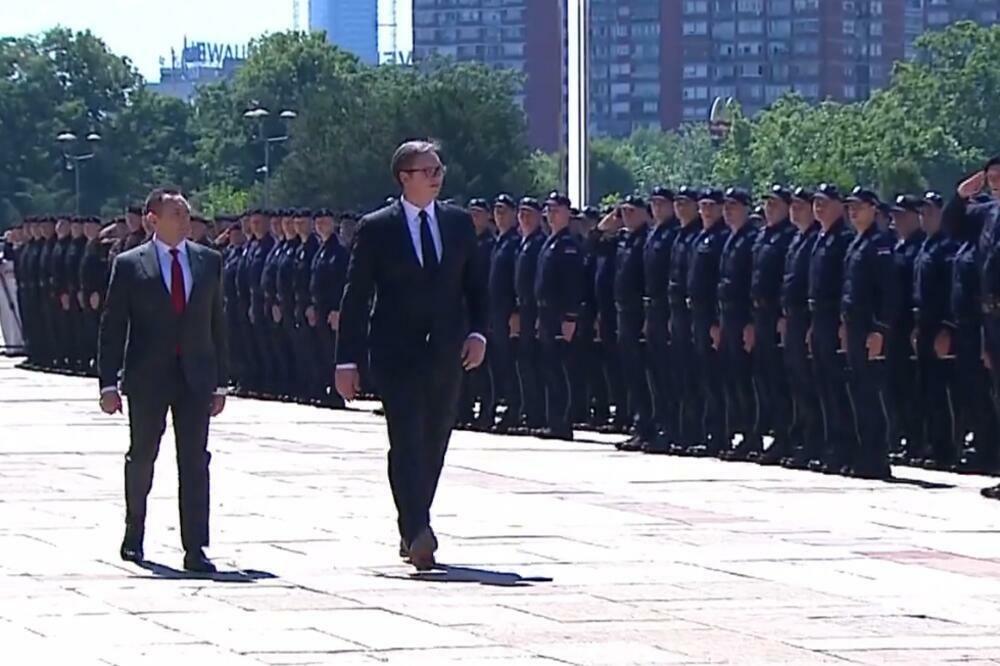 PROSLAVA DANA POLICIJE: Vučić čestitao praznik i najavio bolje uslove života i rada za sve policajce (VIDEO)