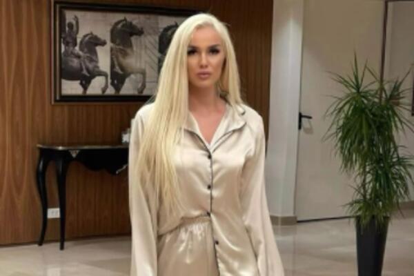 NAJLEPŠA POLITIČARKA IZAZVALA LAVINU KOMENTARA NOVIM IMIDŽOM: Nećete verovati kako sada HOT izgleda! (FOTO)