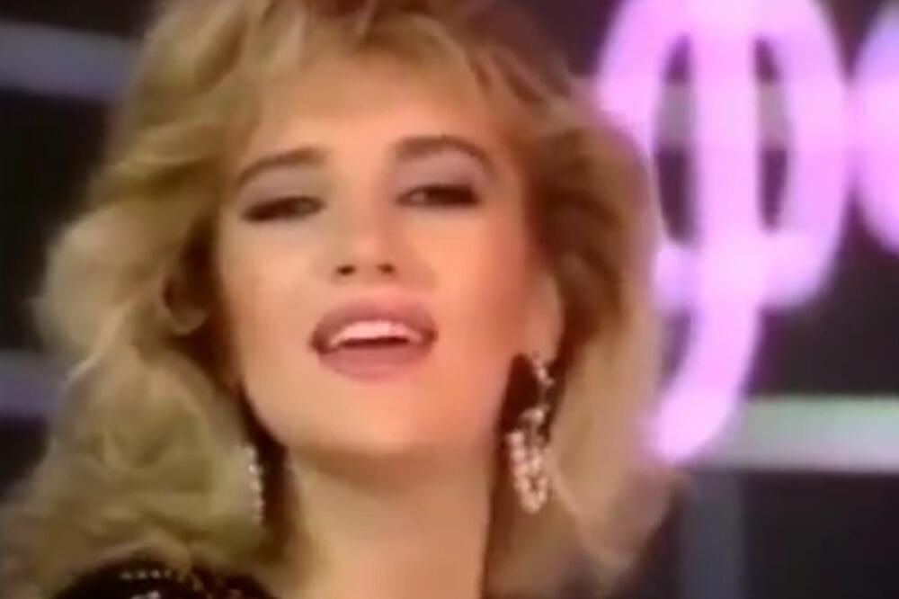 NA NJU JE I BOG OTAC ZABORAVIO: Pogledajte kako DANAS izgleda jedna od NAJZAPAŽENIJIH PLAVUŠA 90-ih!