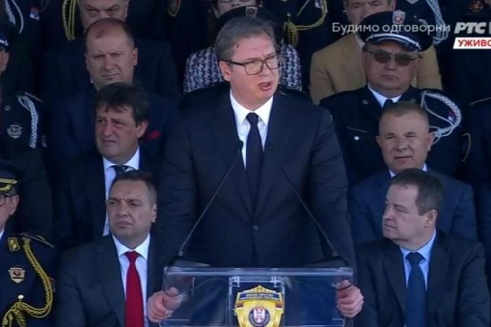 OGLASIO SE PREDSEDNIK POVODOM DANA POLICIJE: Ne postoji ništa teže nego čuvati DRŽAVU! (VIDEO)