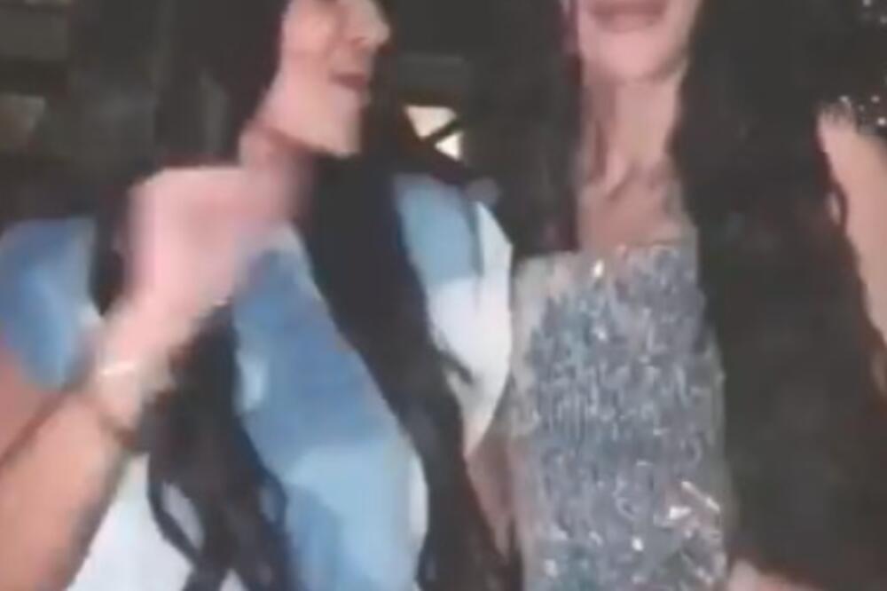 SAMO ŠTO JE NENADOVA BIVŠA NAPUSTILA RIJALITI: Tara u ZAGRLJAJU sa JELENOM ludovala CELU NOĆ!