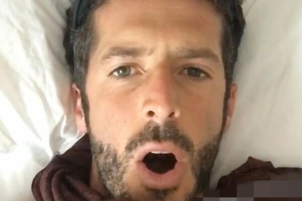 BEBA JE NEUTEŠNO PLAKALA, A ONDA JE USLEDILO ČUDO: Tata primenio neverovatan trik koji je ODMAH UPALIO! (VIDEO)