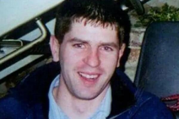 MLADIĆ (23) NESTAO PRE 17 GODINA, OD TADA NEMA NI TRAGA NI GLASA O NJEMU: Misterija sasvim slučajno rešena!