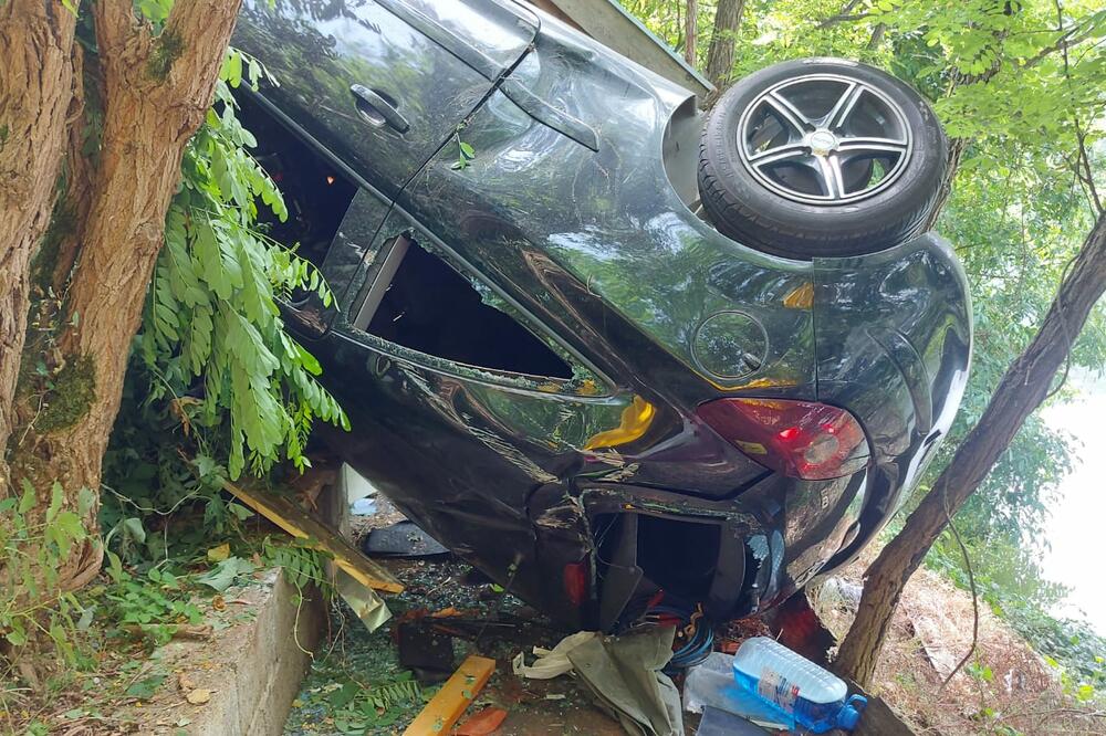 SAOBRAĆAJNA NESREĆA KOD SKRETANJA ZA KOVILJ! Za sada nije poznato da li ima povređenih