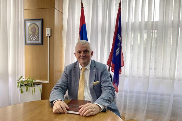 NASTAVLJA SE OBNOVA FASADA NA VRAČARU: Biće kvalitetne i imaće autentičan izgled, tvrdi Milan Nedeljković