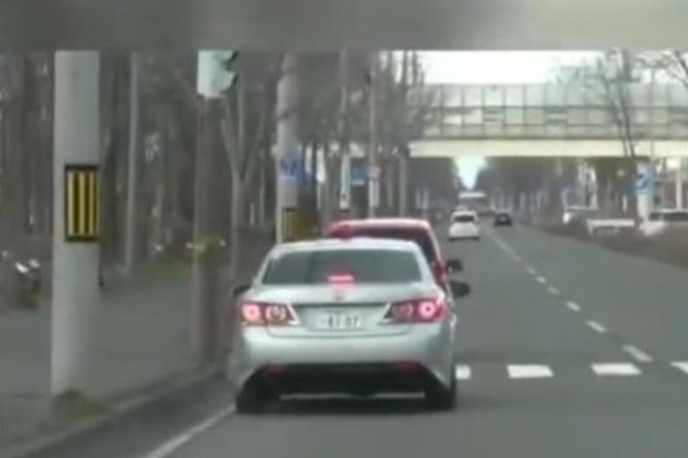 ZBOG OVOGA JE JAPANSKA SAOBRAĆAJNA POLICIJA NAJOPASNIJA NA SVETU: Nikad ne biste rekli... (VIDEO)