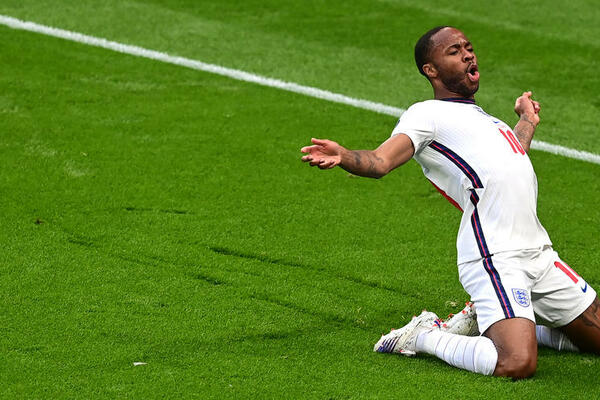 Rahim Sterling potpisao za holandskog velikana!