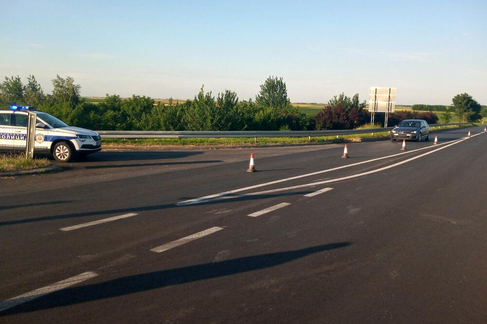 VEŽITE POJAS I NA ZADNJEM SEDIŠTU I DECU STAVITE U BEZBEDNO SEDIŠTE: Od danas pojačane kontrole