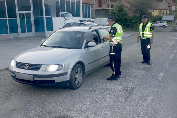 PRIVEDENI VOZAČI U BORU! Vozili u alkoholisanom stanju, policija ih ODMAH isključila iz saobraćaja