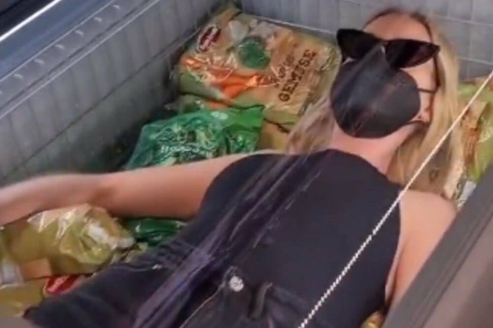 REŠENJE ZA STRAVIČNU VRUĆINU: Devojka spas potražila u supermarketu, LEGLA U ZAMRZIVAČ! (VIDEO)