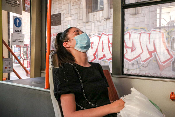 DANAS POTPUNI PAKAO OD VREMENA: Temperatura će da skače do 42 STEPENA, čuvajte se!