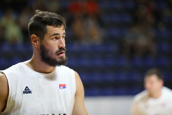 NIKOLA KALINIĆ SE VRATIO U ZVEZDU: Klub je upravo potvrdio transfer!