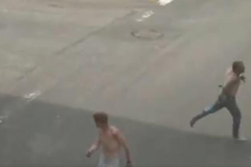 DIVLJANJE I UDARANJE PO AUTOMOBILU: Policija objavila snimak zašto je hapsila Stanislava, koji je kasnije preminuo