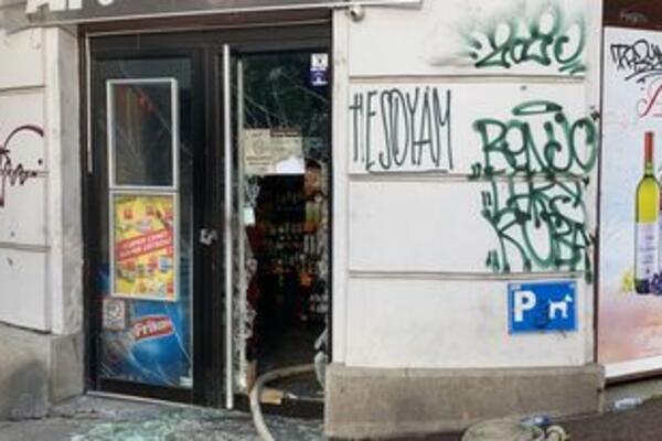 PRVI SNIMAK SA LICA MESTA: Jutros u 5 izbio požar u CENTRU BEOGRADA, vatrogasci HITNO REAGOVALI (VIDEO)