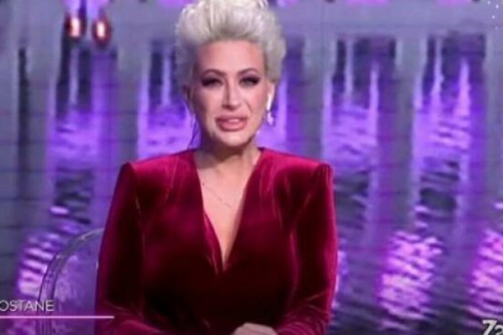 DUŠICA JAKOVLJEVIĆ ISPROŠENA U LAJVU! Uključio se dok je vodila emisiju i izgovorio "UDAJ SE ZA MENE"!