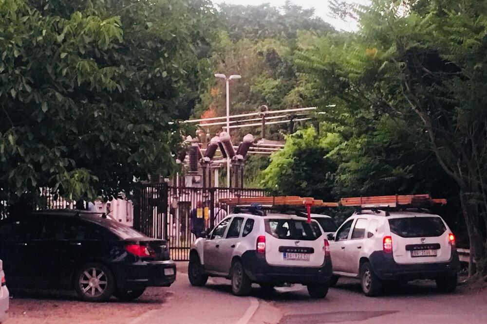 SAZNAJEMO! PROŠLE GODINE U OVO VREME NA NOVOM BEOGRADU SU LETELI GELERI: I tada je eksplodirala TRAFO-STANICA!