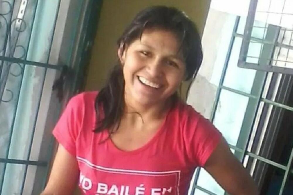 "TATA JE UBIO MAMU"! PUCAO U BIVŠU ŽENU ALI SE REVOLVER ZAGLAVIO: Usledilo nešto još GNUSNIJE, deca sve GLEDALA!