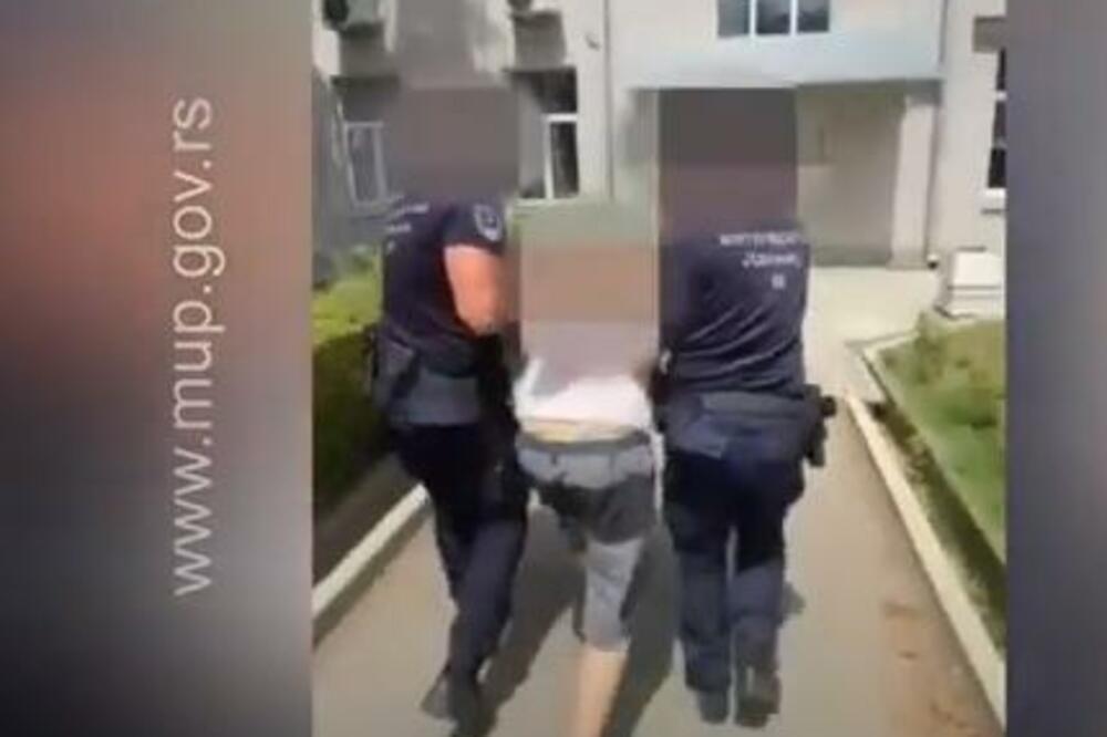 UHAPŠEN KINEZ KOJI JE TUKAO ŽENE U LINIJI 37! Povređene osobe prebačene u Urgentni centar!