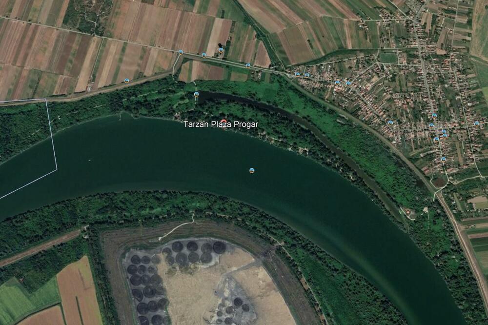 PRONAĐEN LEŠ NA TARZAN PLAŽI: Horor u blizini Surčina