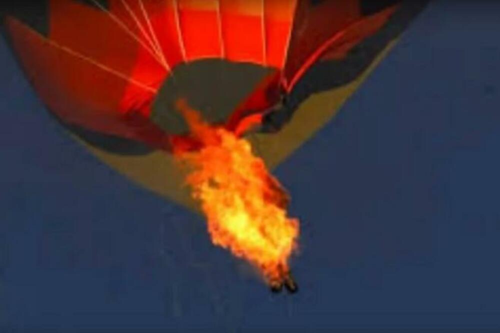 TRAGEDIJA U ALBUKERIJU: Balon UDARIO U DALEKOVOD, ima poginulih! (VIDEO)