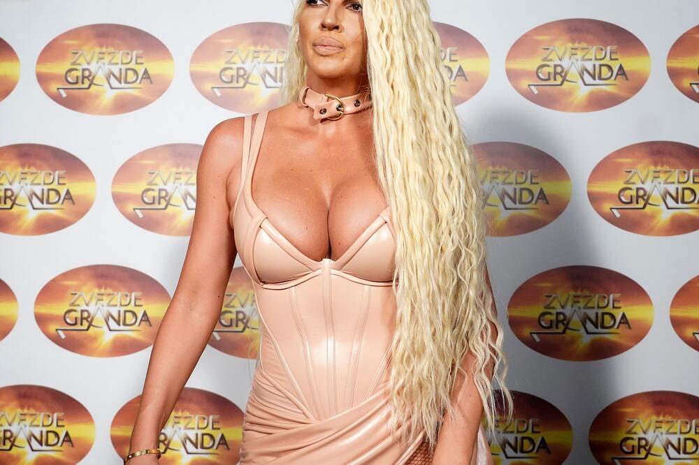 KARLEUŠA U RATU IZMEĐU VOJAŽA I BRESKVICE STALA NA NJENU STRANU: Objavila je njen SNIMAK uz POSEBAN KOMENTAR!