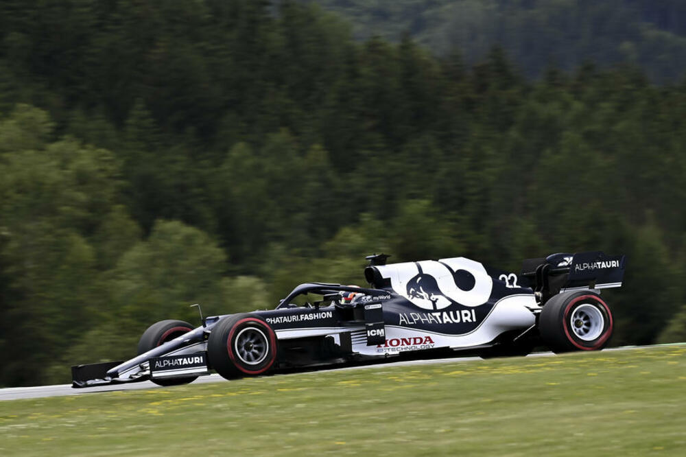 TUMBANJA U PORETKU KVALIFIKACIJA: Cunoda kažnjen zbog ometanja vozača Mercedesa!