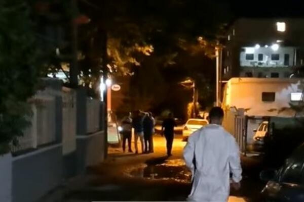 UBIJENE 4 OSOBE NA PLAŽI U ALBANIJI! Veoma opasno, pucnjava se desila posle ponoći! (VIDEO)