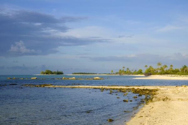 UGLEDALA SAM NJEGOVE VELIKE OČI KAKO VIRE IZ VODE: Onda me je ZGRABIO!