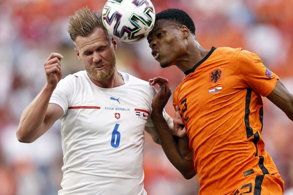 Tomaš Kalas, Denzel Damfris