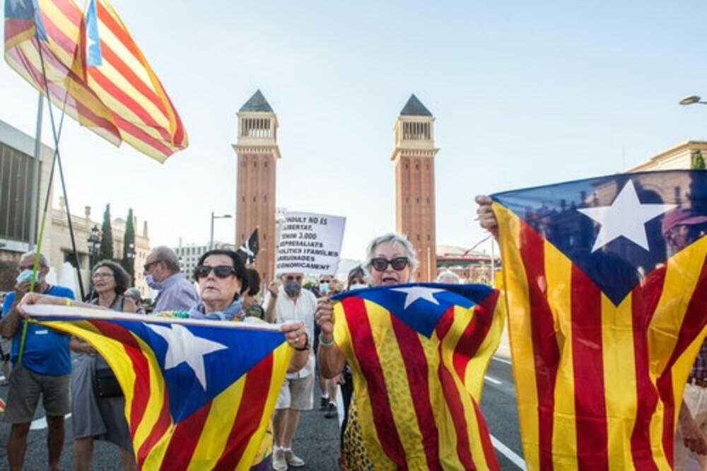 PROTESTI U BARSELONI ZBOG POSETE KRALJA: Kažu da Felipe NIJE DOBRODOŠAO
