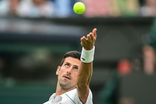 NOVAK KAO MAŠINA: Đoković ispalio 4 asa za 4 sekundi, Englezu je tu već sve bilo jasno... (VIDEO)