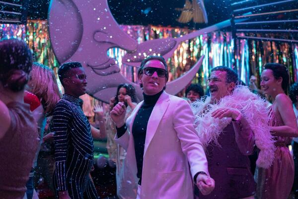 POZNATI GLUMAC DOBIO 5. DETE SA LJUBAVNICOM: Cela porodica je htela da ga se ODREKNE, sada će nastati DRAMA!