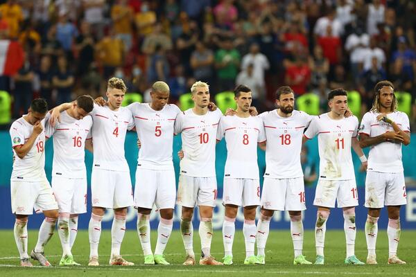 MBAPE TRAGIČAR: Penal lutrija završila na strani Švajcarske!