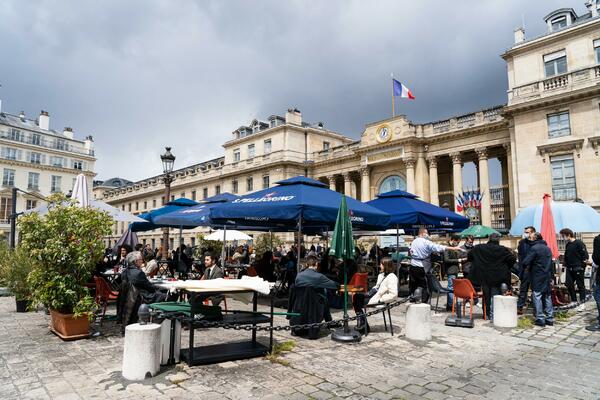 U NOVOM PAZARU NOVE MERE: Zabranjena porodična slavlja!
