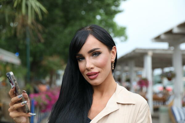 "DRALA SAM SE, VRIŠTALA I LUPALA PO VRATIMA!": Aleksandra Subotić otkrila ŠOK DETALJE RASKIDA, ovo je prava ISTINA!