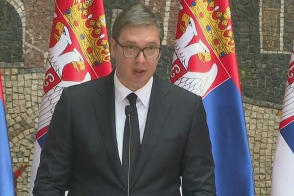 Vučić će biti proglašen za počasnog građanina Zvečana