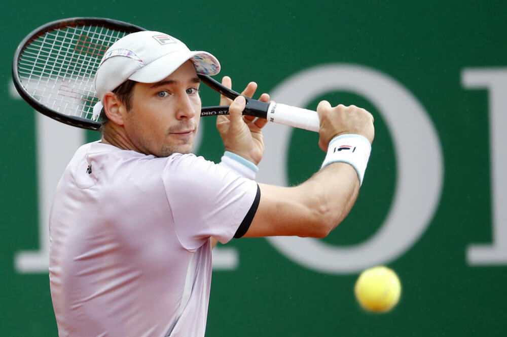 LAJOVIĆ U DRUGOM KOLU: Duci posle maratonskih 5 setova dobio iskusnog Simona!