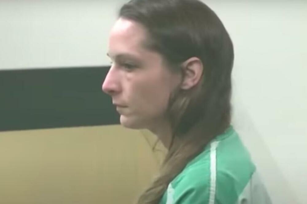 OSUĐENA MAJKA ZA ZLOSTAVLJANJE MALOLETNIKA: Napastvovala DRUGARE svoje ćerke, deca sačuvala sve slike! (VIDEO)