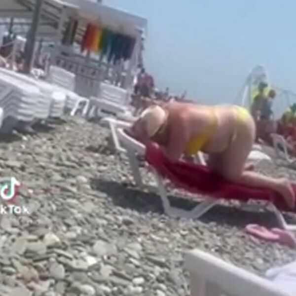 IMALA INTIMNE ODNOSE NA PLAŽI, A ONDA SU OVO IZVADILI IZ NJE POSLE 9 MESECI: Ne, nije reč o BEBI