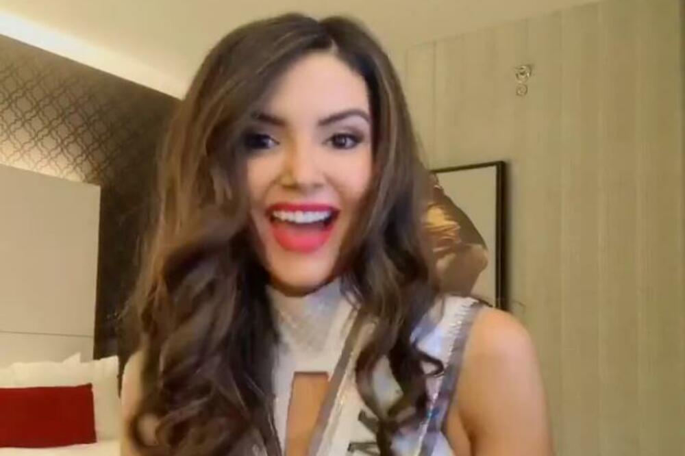 PRVA TRANSRODNA OSOBA U ISTORIJI KOJA JE POSTALA MIS! Da li biste pomislili da je NEKADA BILA MUŠKO?! (FOTO)