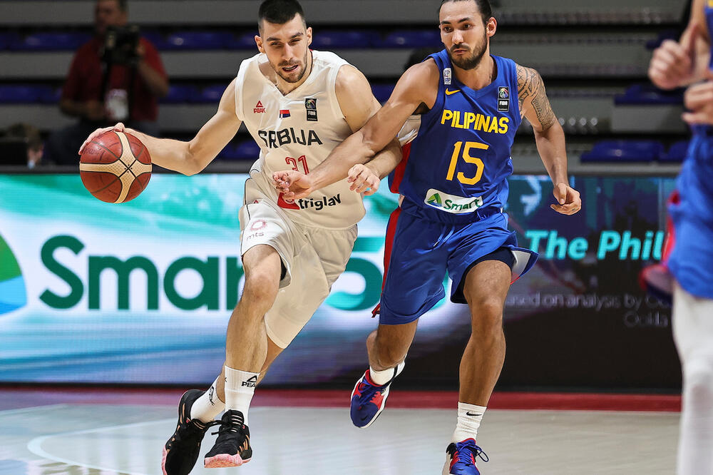 SRBIJA SE MUČILA I PROTIV FILIPINA: Marjanović spasio saigrače crvenjenja, izboreno polufinale!