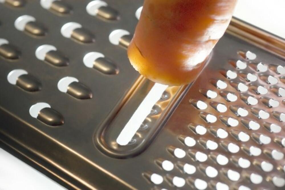 IMAM 54 GODINE, A NISAM ZNALA DA RENDE IMAJU 1 FUNKCIJU: Ćerka mi je OTKRILA TAJNU ZLATA VREDNU! (FOTO)