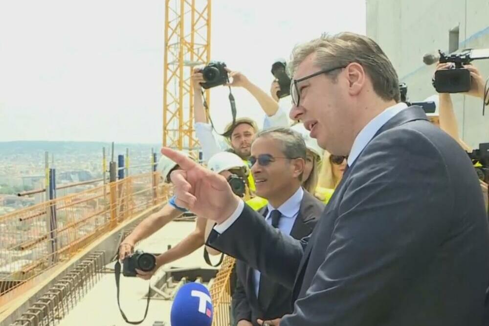 OVO JE NAJLEPŠI POGLED, PONOSAN SAM! Predsednik Vučić obeležio završetka radova na Kuli Beograd! (VIDEO)
