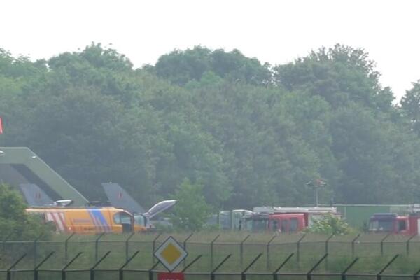 VOJNI F-16 UDARIO U ZGRADU, dvoje povređenih (FOTO/VIDEO)