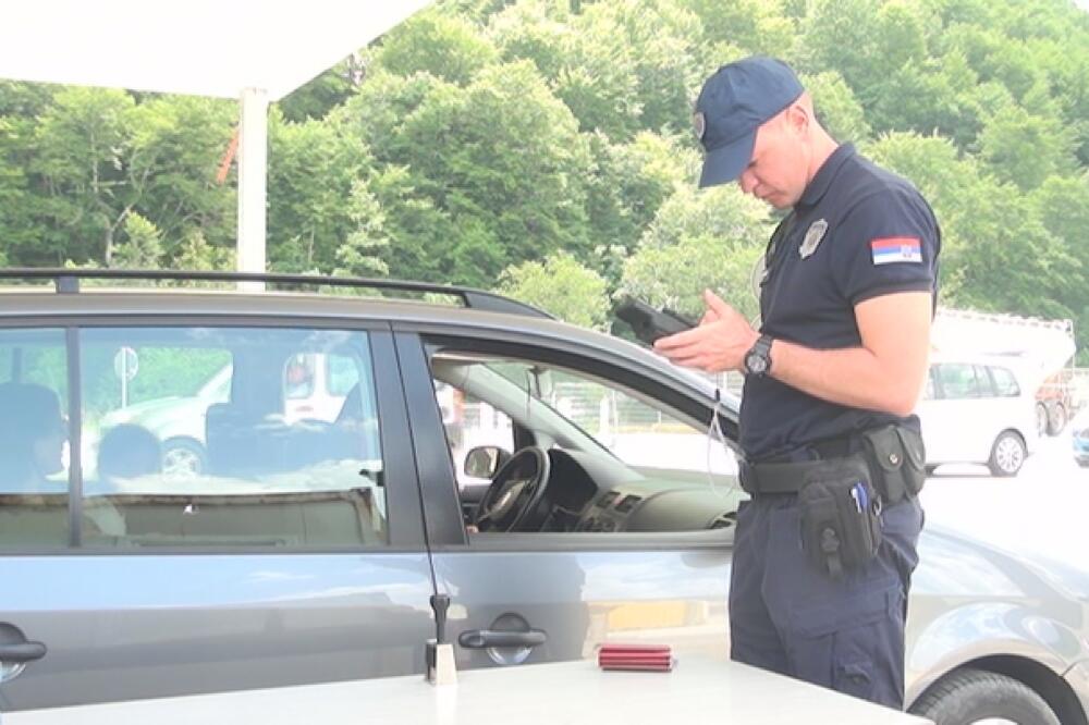 3 SRPSKA DRŽAVLJANINA UHAPŠENA NA GRANICI SA MAKEDONIJOM: Posedovali falsifikovane PCR testove