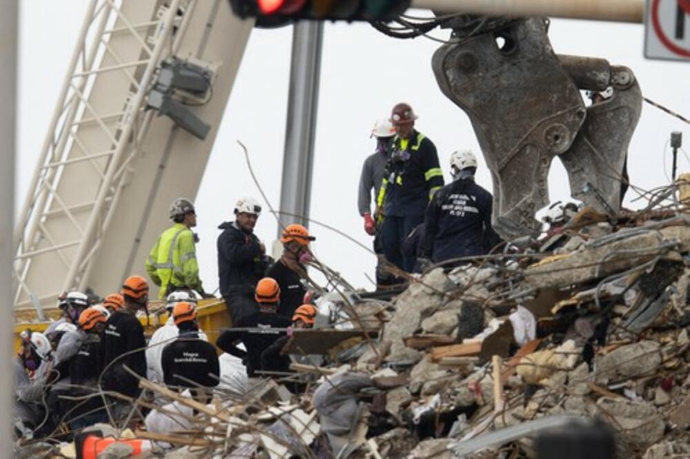 POSLE PADA VIŠESPRATNICE U MAJAMIJU: Nema više šansi da ima preživelih u ruševinama!