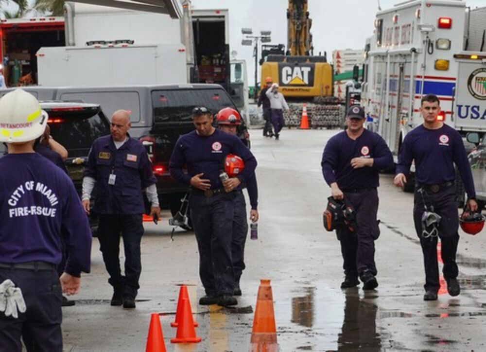 Majami, Žrtve, Zgrada